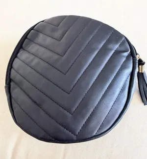 Black Quilted Round Crossbody Bag - Unbranded thumbnail 1
