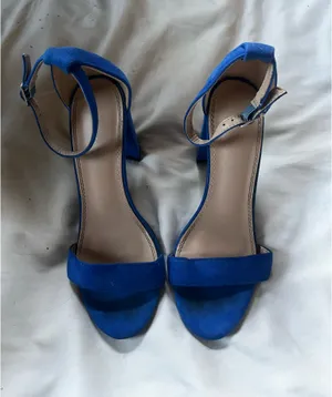 Blue Heels Size 8 thumbnail 2