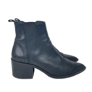 STEVE MADDEN Audience Chelsea Leather Ankle Boots Booties - Size 9.5 thumbnail 2