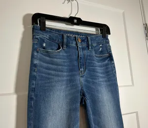 American Eagle Size 4 long hi rise jegging skinny jeans thumbnail 2