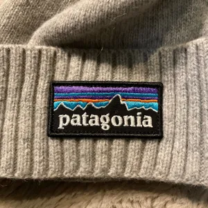 Patagonia Stocking Hat Beanie Gray With Patch Logo Unisex Wool Blend thumbnail 4
