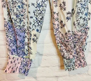 Boutique NEW Floral Patch Pants thumbnail 5