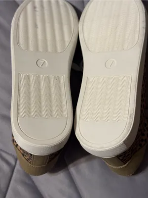American Eagle Faryl Robin Animal Print High Top Sneakers Size 7 NWT thumbnail 12