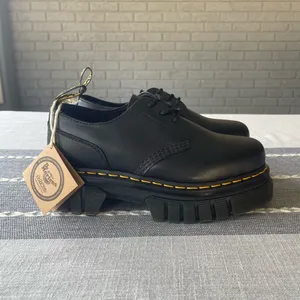 NWT Dr. Martens Audrick Platform Oxfords Black Leather Size 8 thumbnail 3