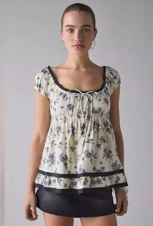 Urban Outfitters Kimchi Blue Calla Lily Lace-Trim Babydoll Tunic Top thumbnail 2