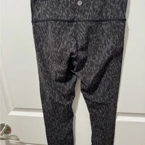 Lululemon Black Patterned Leggings thumbnail 2