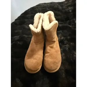 UGG Mini Florence Side Zip Womens Boots Chestnut Suede Sheepskin 8 thumbnail 3