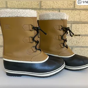 Sorel Waterproof Snow Boots thumbnail 1