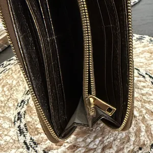 Marc‎ Jacobs Quilted Metallic Bronze Leather Zip Around Continental Wallet thumbnail 12