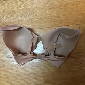 NEW Skims Wireless Lightly Padded T Shirt Bra in Ochre 36DDD thumbnail 3