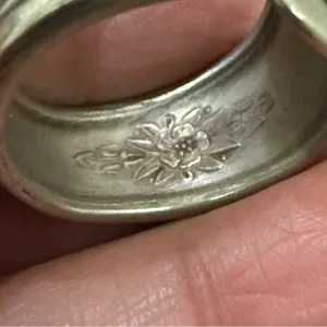 Vintage 1940 “Camilia” Sugar Spoon Ring Size 9 thumbnail 12