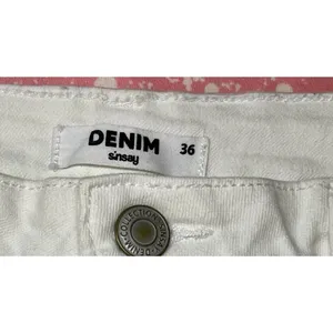 Sinsay Denim High Rise White Flared Leg Stretch Pockets Sz 24 Waist 32 Inseam thumbnail 8