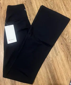 Lululemon SHR Nulu Flared Pant Regular thumbnail 6
