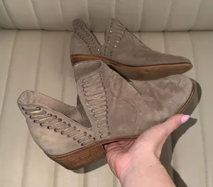 Vince-camuto Women's Grey Boots thumbnail 1