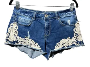 Bongo Blue Denim Shorts Crochet Lace Trim Distressed Frayed‎ Juniors Size 9 thumbnail 1