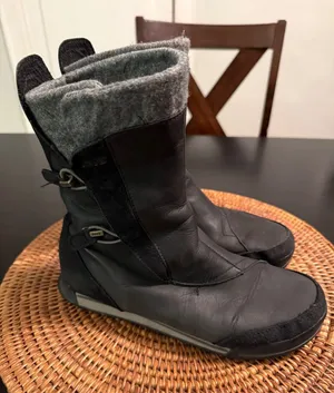 Teva Little Cloud Black Leather Wool liner Winter Boots Womens 7.5 Bungee Toggle thumbnail 1