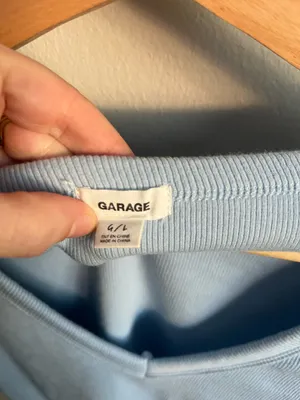 Garage V-Neck Crop Top thumbnail 3