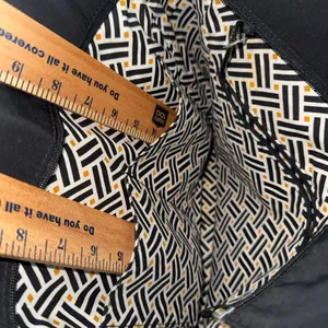 Vera Bradley Black Quilted Zippered Rectangular Bag / Commuter Tote /  Purse thumbnail 11