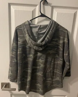Green Envelope Camo 3/4 Sleeve Pullover with Hood thumbnail 3