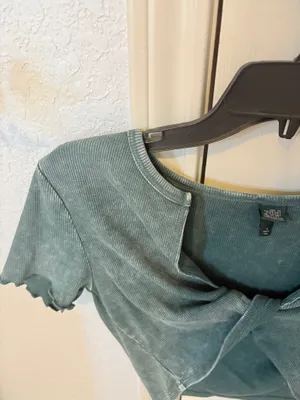 Wild Fable Cropped layering top thumbnail 2