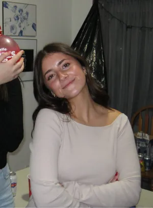 Brandy Melville Top thumbnail 5
