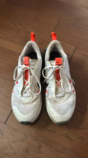 Nike Shoes thumbnail 2