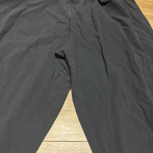 Athleta Salutation Jogger Black Medium thumbnail 4