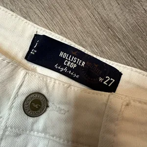 •Hollister• White High Rise Skinny Jeans thumbnail 7