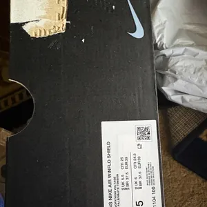 NWOT‎ Nike Air Winflo 9 Shield Women’s size 8 thumbnail 5