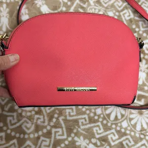 Steve Madden Coral Crossbody Bag with Gold Chain thumbnail 4