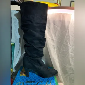 Gap Black Slouch Half Calf Boots thumbnail 2