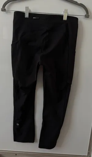 Lululemon Cropped Leggings thumbnail 1