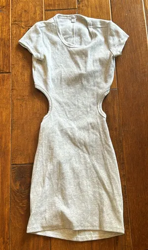 Garage dress thumbnail 1