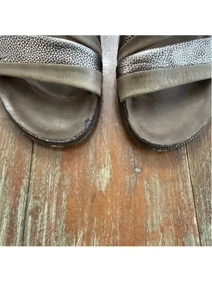 OTBT Souvenir Metallic Leather Ankle Wrap Sandals Silver Taupe Zip 7.5 Gladiator thumbnail 13
