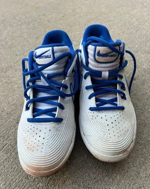 Nike Softball Cleats thumbnail 3