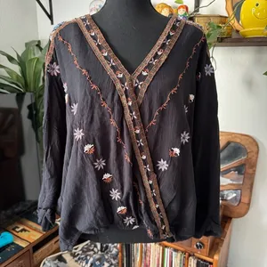 Idyllwind Fueled by Miranda Lambert Black Embroidered Dolman Sleeve Peasant Top thumbnail 1