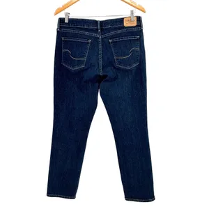 Signature by Levi Strauss Gold‎ Label Womens Mid-Rise Straight Jeans Size 12S thumbnail 3