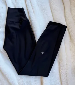 ALO Yoga Black High-Rise Performance Leggings thumbnail 1