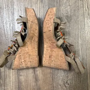 Unbridled by Ariat Beaded Tan Wedge Sandals 8 thumbnail 5