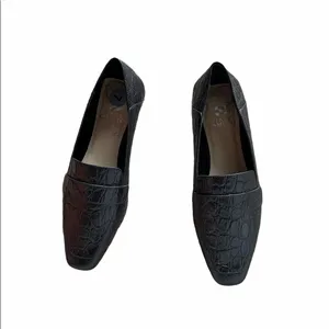 NEW Vince Camuto VV-Zally Square Toe Crocodile embossed Loafer Black thumbnail 5