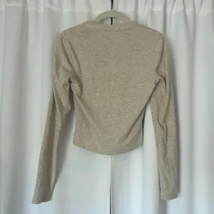 SheIn Oatmeal Cream Beige Long Sleeve Henley Top Size Small thumbnail 3