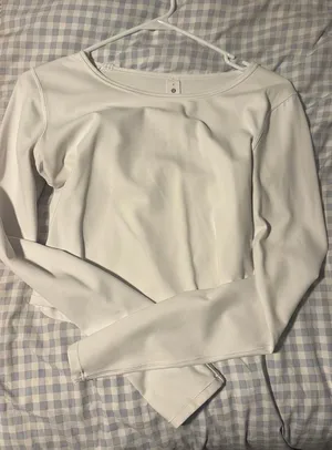 Lululemon Long Sleeve thumbnail 1