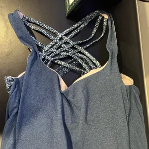 Lululemon Blue Cross‑Back Workout Tank Built‑In Bra — Medium Fit 4/6 thumbnail 1