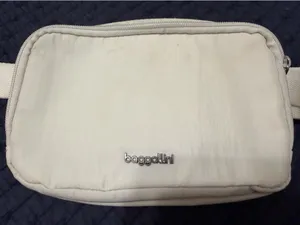 Baggallini white waist pack bag fanny bag thumbnail 1