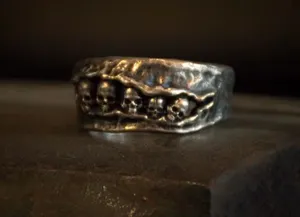 & Other Stories Men’s 5 Skull Design Vintage Look Adjustable Ring SZ 9-13 thumbnail 3