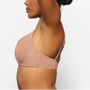 NWT SKIMS Wireless Form‎ lightly lined T-Shirt Bra in Sienna 38DDD thumbnail 9