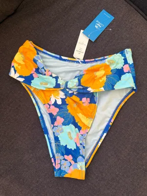 Cupshe Bikini Set thumbnail 4