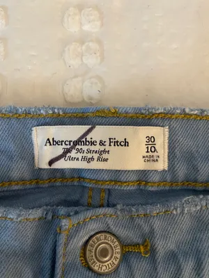 Abercrombie And Fitch Cargo Jeans thumbnail 3