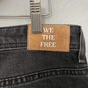 We The Free Black Flare Jeans size 27 Boho Retro Hippie 70s Neutral Minimalist‎ thumbnail 7