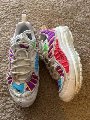 Nike Shoes thumbnail 1